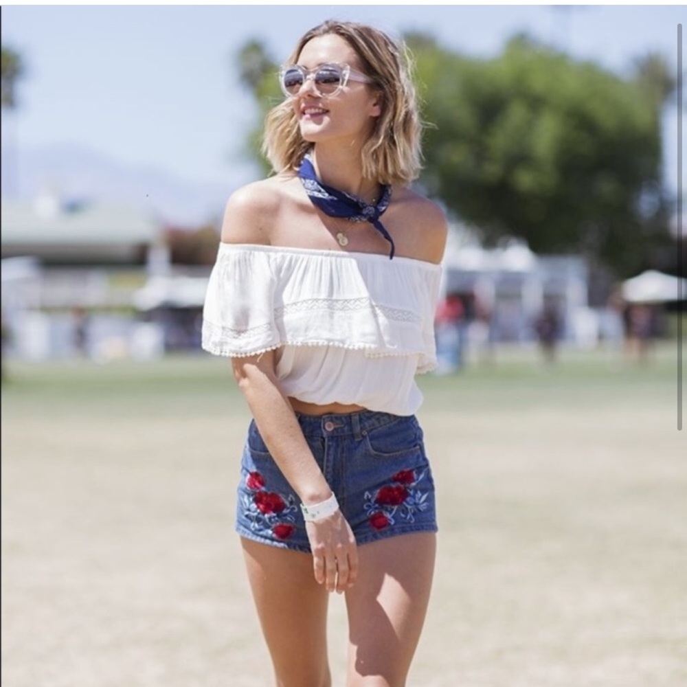 HM Coachella Collection white off shoulder crop top M/6